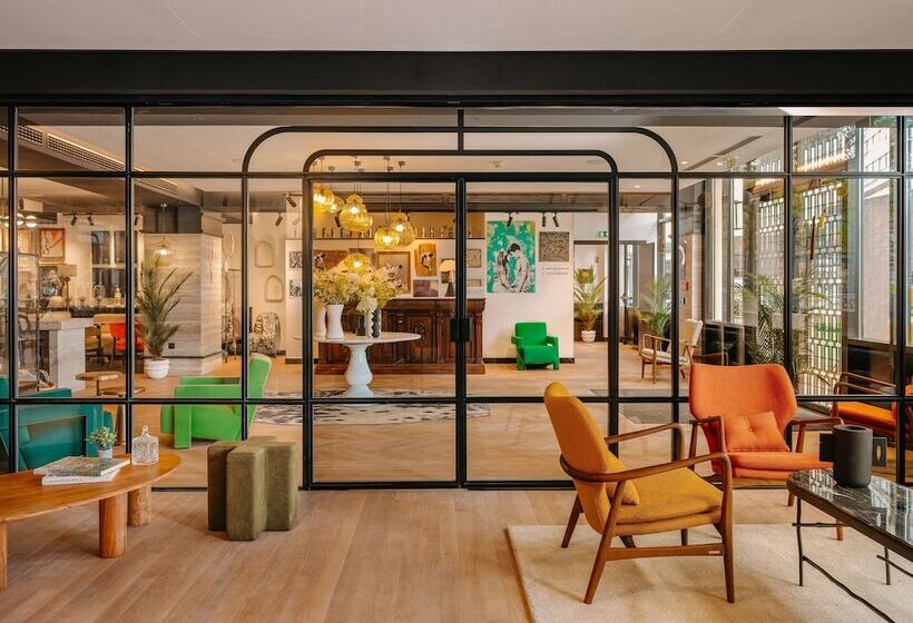 Marty Hotel Bordeaux - Tapestry Collection by Hilton