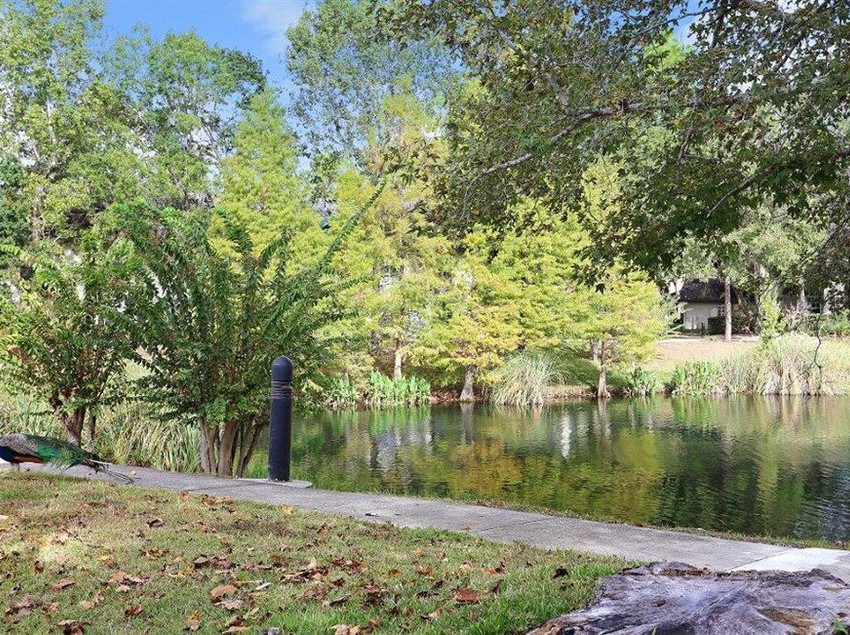 Oak Plantation Resort