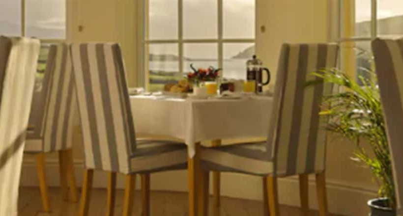 פנסיון Emlagh House