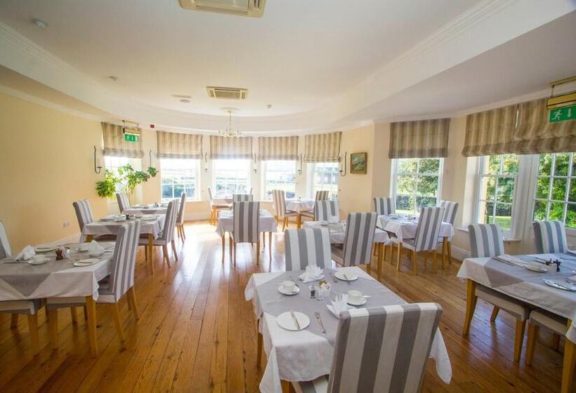 פנסיון Emlagh House