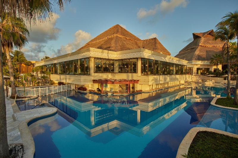 استراحتگاه Bahia Principe Luxury Akumal - All Inclusive