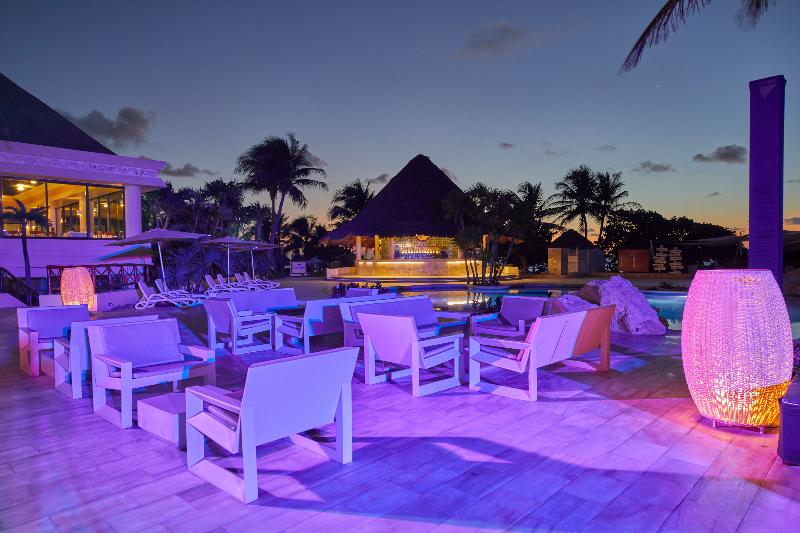 استراحتگاه Bahia Principe Luxury Akumal - All Inclusive