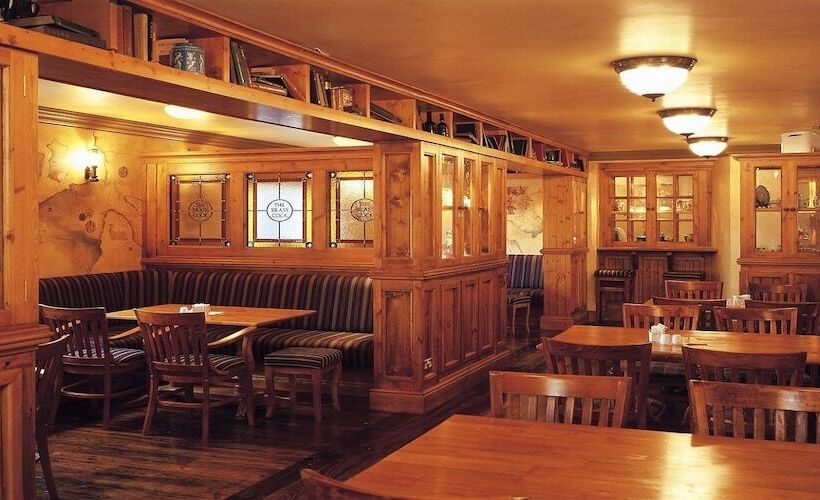 Woodlands Hotel & Leisure Centre