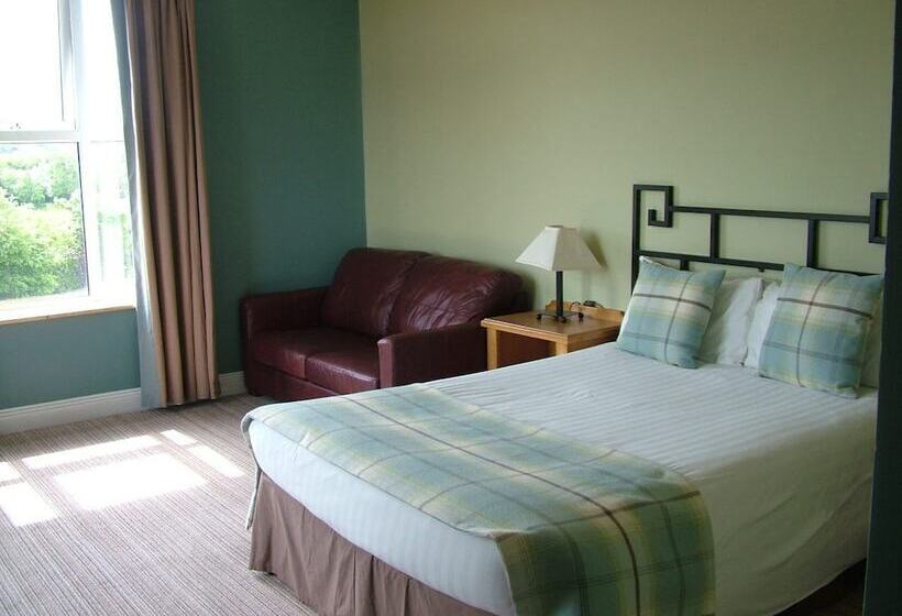 Woodlands Hotel & Leisure Centre