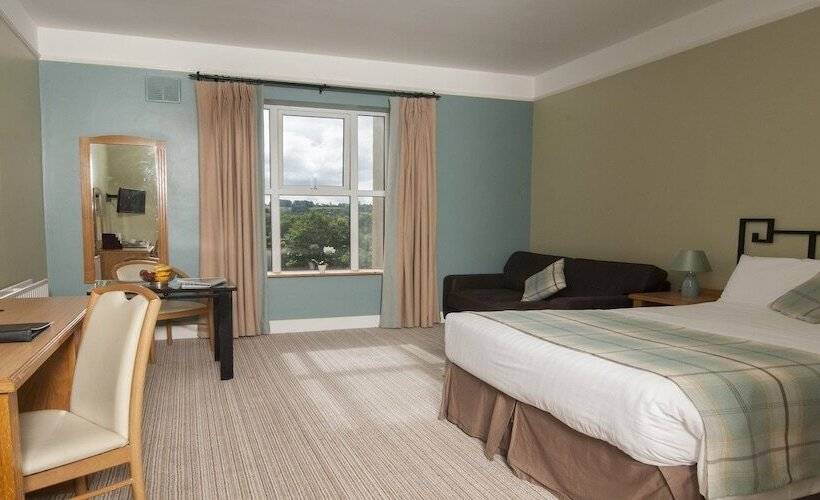 Woodlands Hotel & Leisure Centre