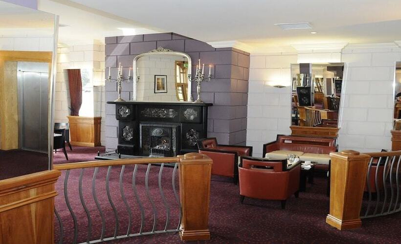 Woodlands Hotel & Leisure Centre