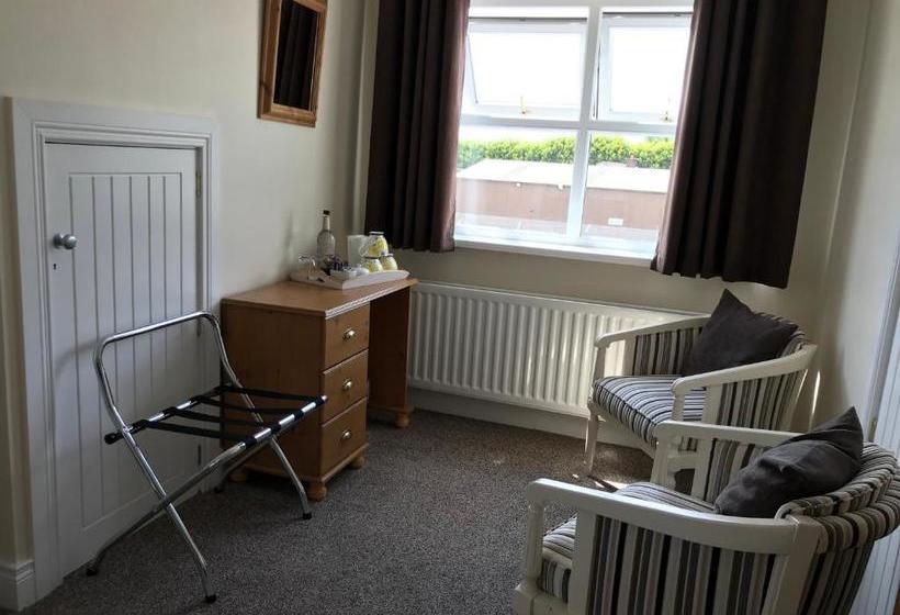 הוסטל Sixty Six