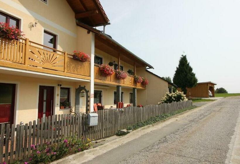 호스텔 Gästehaus Schreiner