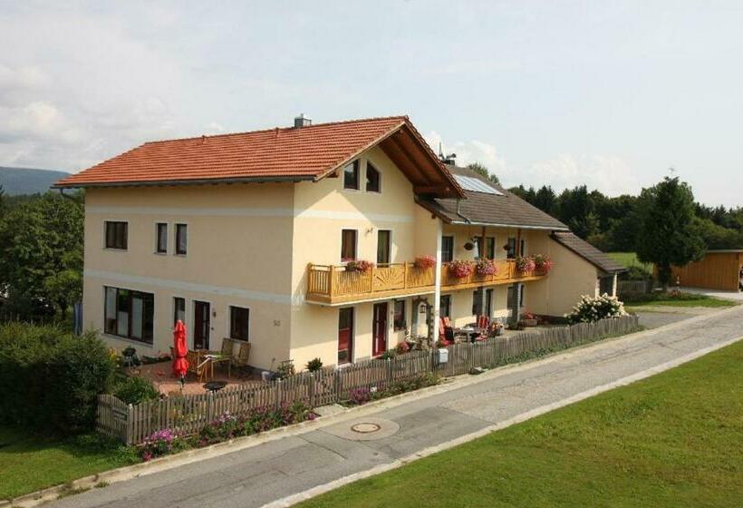 호스텔 Gästehaus Schreiner