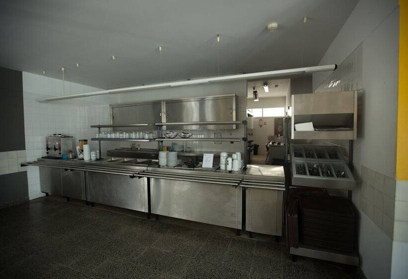 Общежитие Hi Almograve – Pousada De Juventude