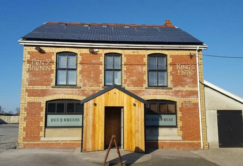 הוסטל Kings Head