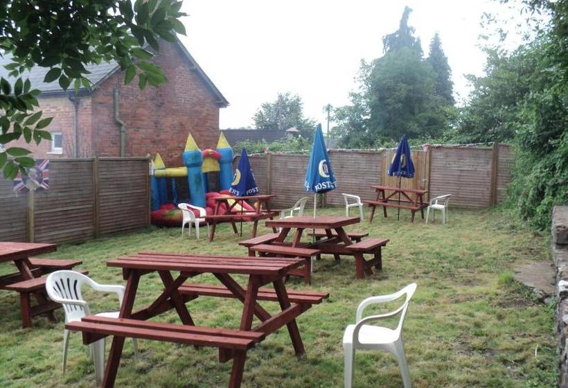 ユースホステル Ostler Inn