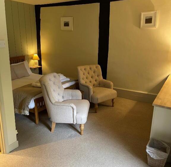 فندق صغير Riverside Inn, Aymestrey