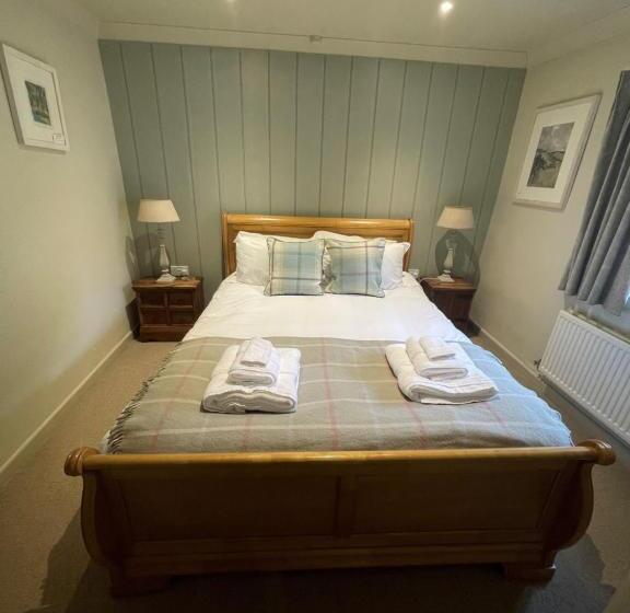 旅馆 Riverside Inn, Aymestrey