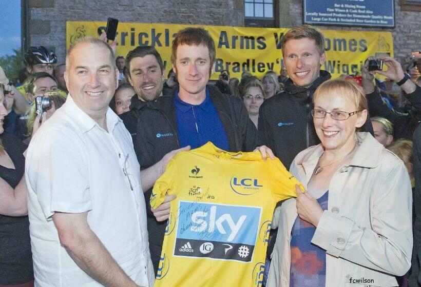 Общежитие Strickland Arms