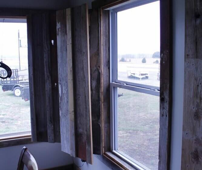 فندق صغير The Barnwood Inn