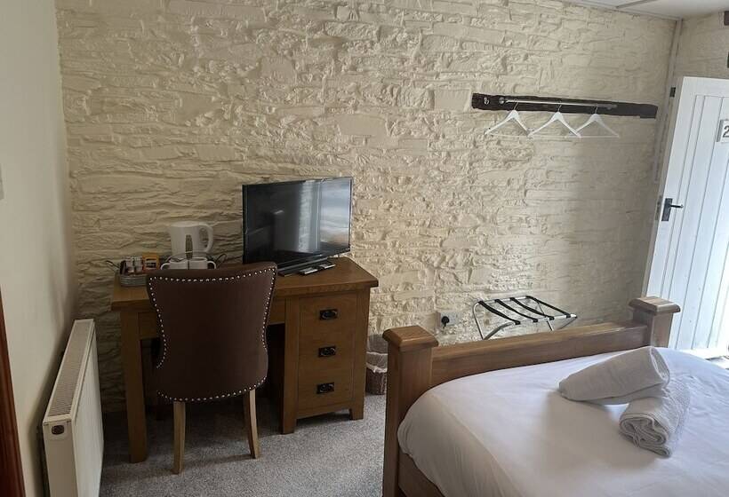 호스텔 The Bateman Arms At Shobdon