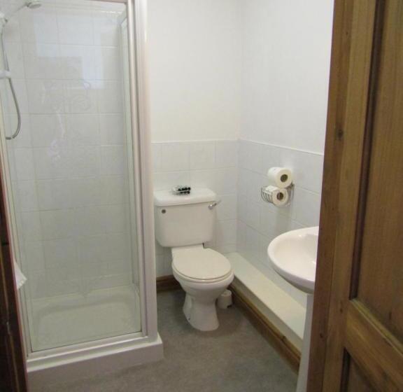 Общежитие The Belted Will Inn