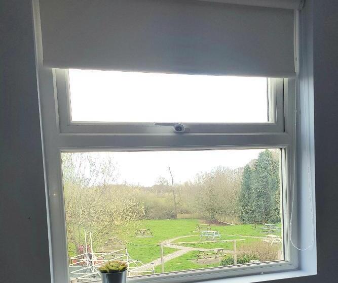 Общежитие The Glazebury Bar And Restaurant With Accommodation