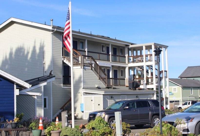 הוסטל The Oceanfront Inn