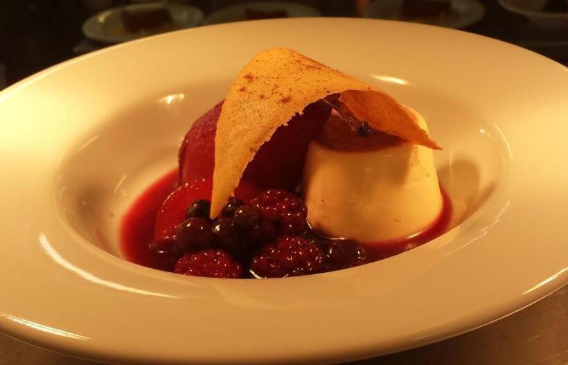 فندق صغير The Poltimore Inn