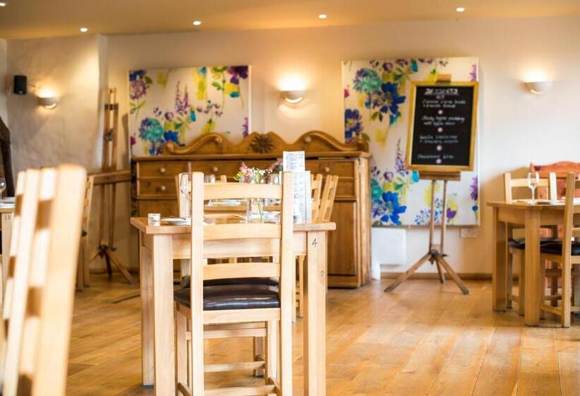 فندق صغير The Poltimore Inn