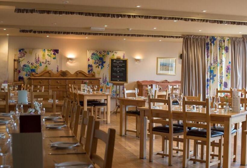 호스텔 The Poltimore Inn