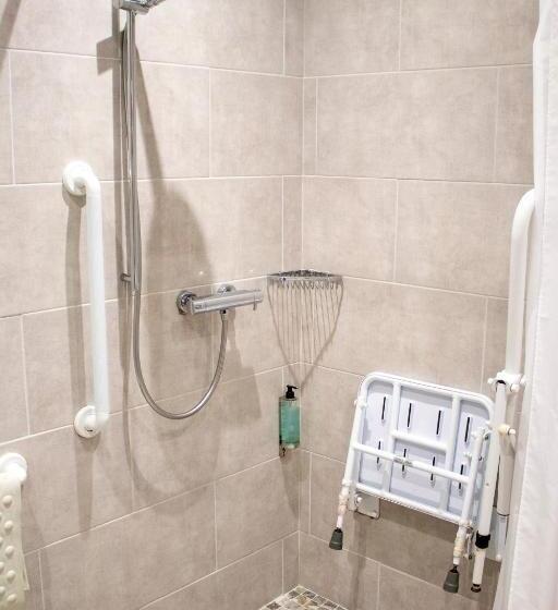 הוסטל The Rostrevor Inn