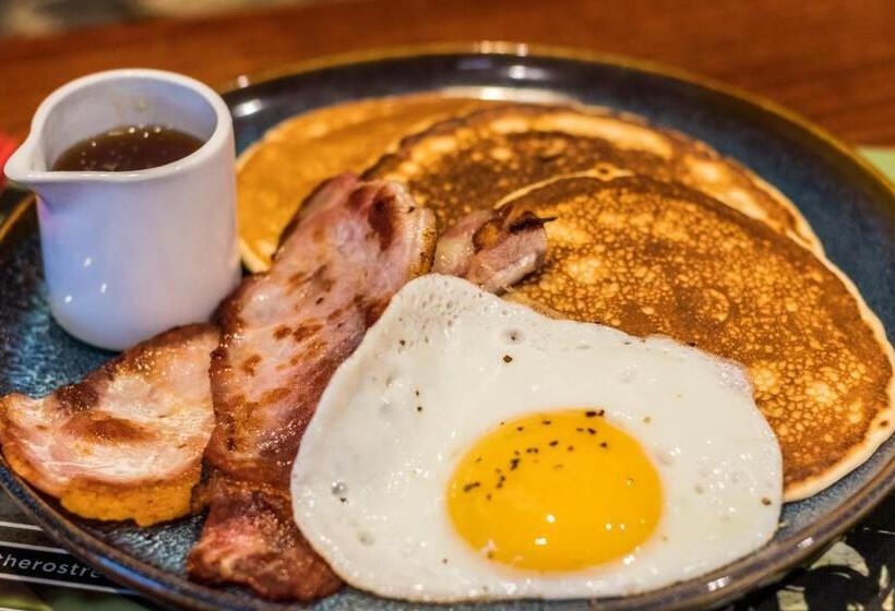 הוסטל The Rostrevor Inn