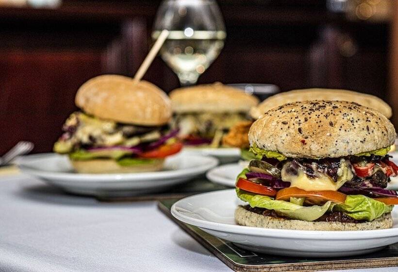 فندق صغير The Rostrevor Inn