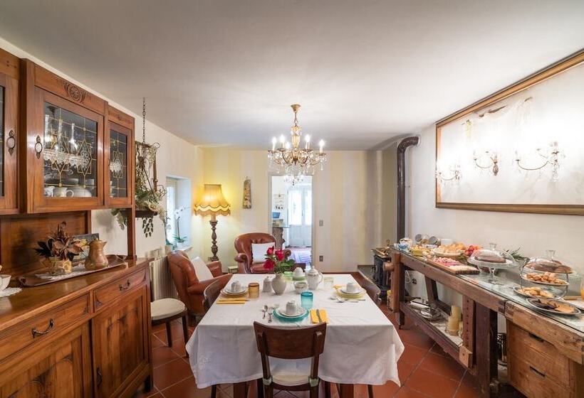 Podere Rosso Baccarà   Bed & Breakfast