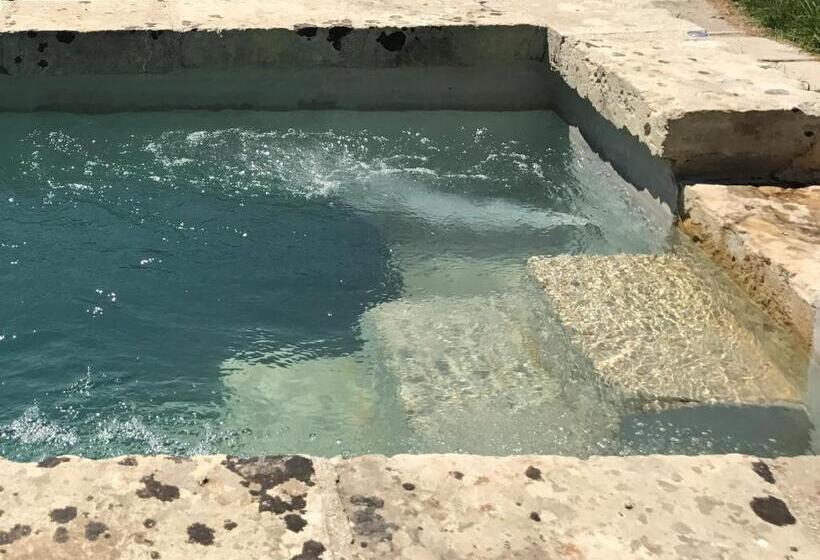 민박 Castello Di Casamassella