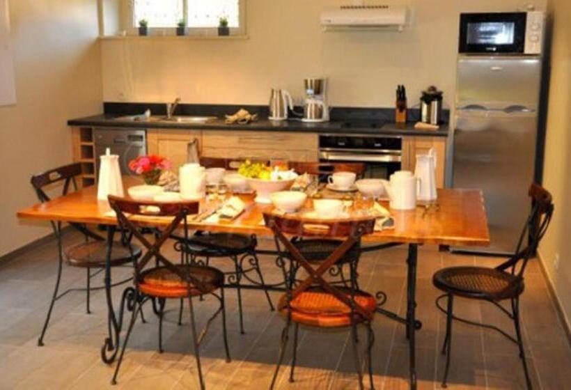 민박 Chambre D'hôtes La Maisonnette