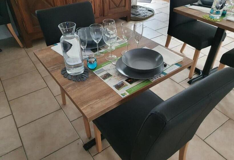 צימר Chambres D Hôtes Entre Dolmens Et Fontaines