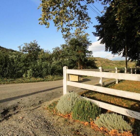 ベッドアンドブレックファースト Domaine De Luzenac