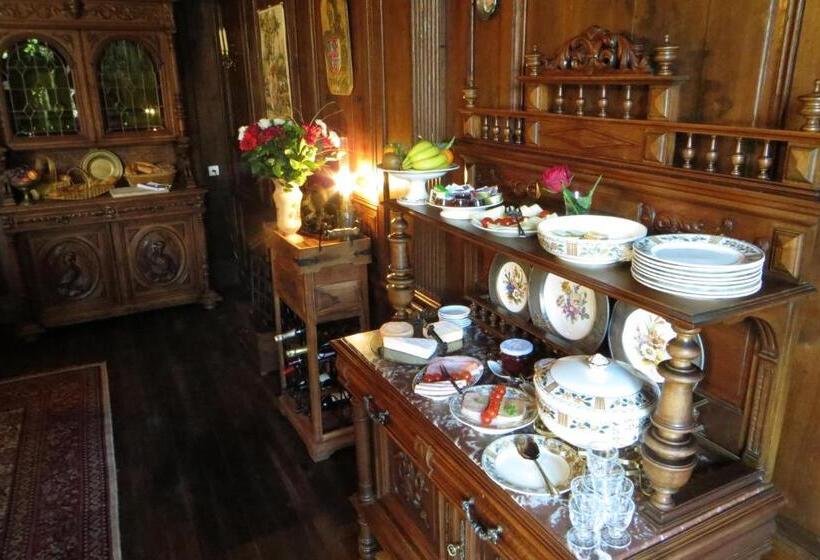 Bed and Breakfast Le Bailli De Montsaugeon