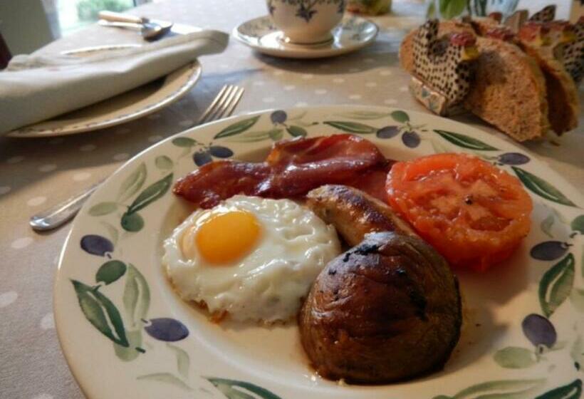 مبيت وإفطار Rose Cottage