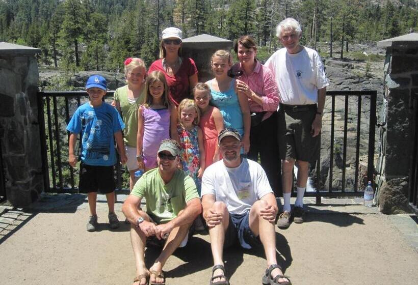 Bed and Breakfast Sierra Sky Lodge