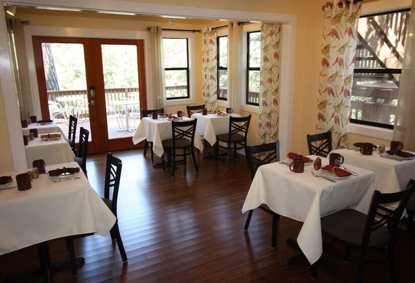 민박 The Inn At Shasta Lake