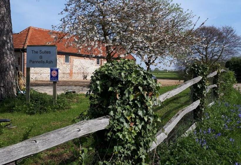 مبيت وإفطار The Suites At Pannells Ash