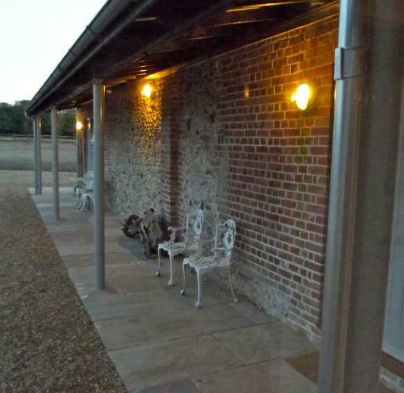 مبيت وإفطار The Suites At Pannells Ash