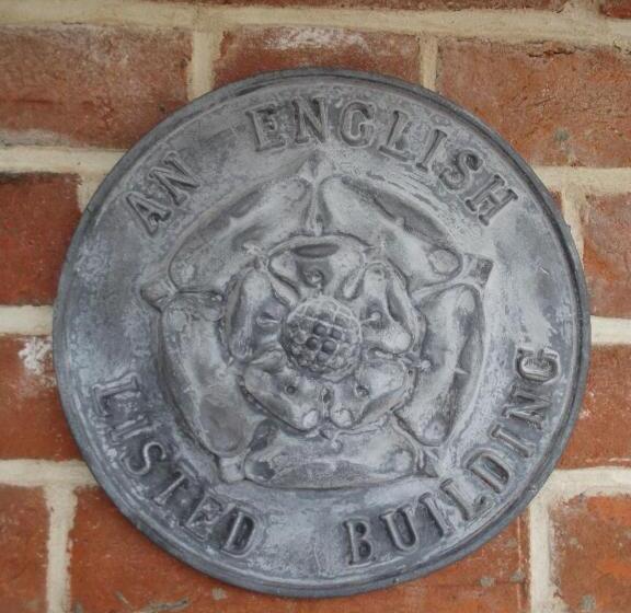 مبيت وإفطار The Suites At Pannells Ash