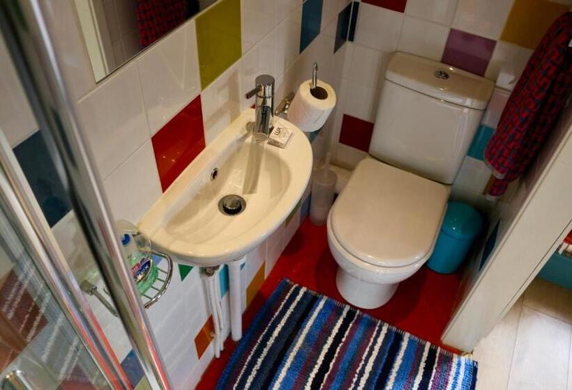 Bed and Breakfast Western House