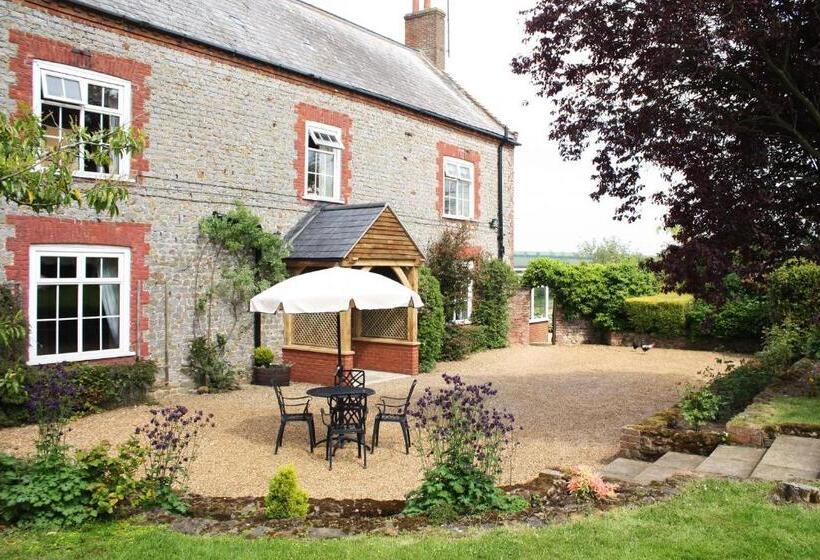 مبيت وإفطار Willow Tree Farm