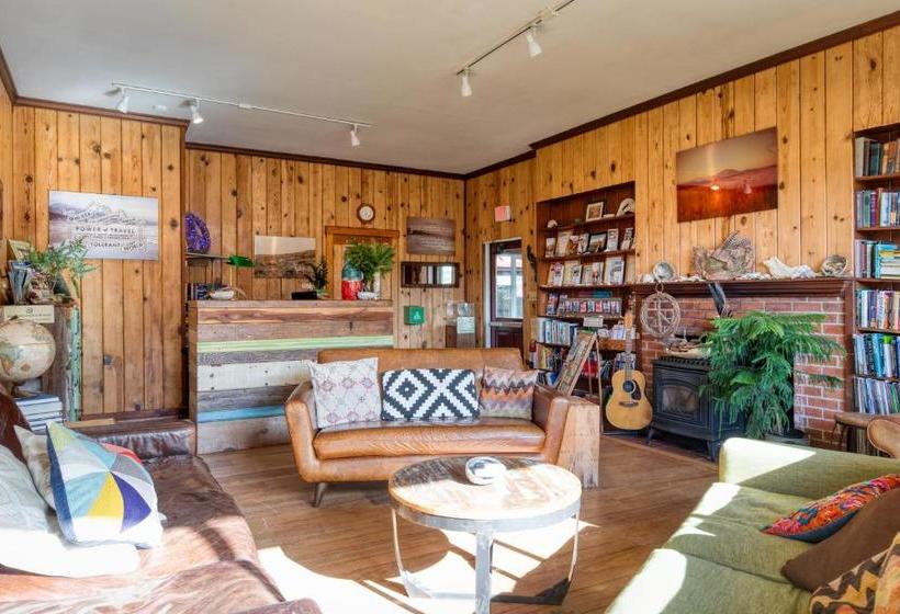 Hi Point Reyes Hostel