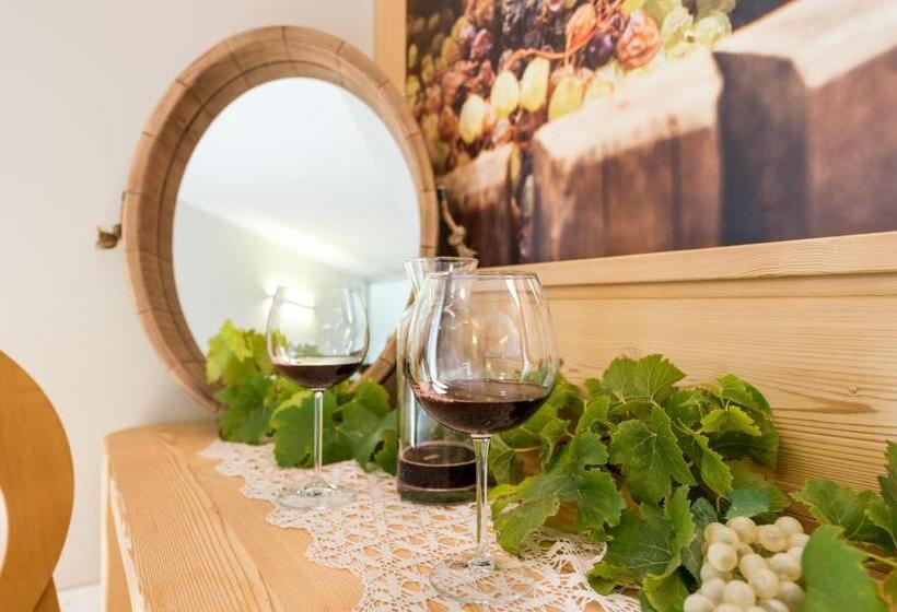 בית מלון כפרי Agritur La Dolce Mela   Adults Only