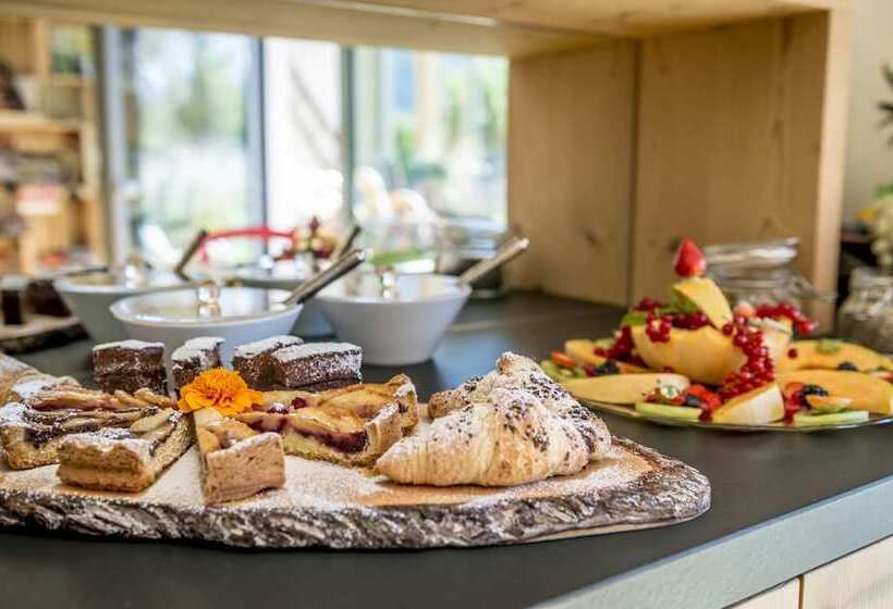 בית מלון כפרי Agritur La Dolce Mela   Adults Only