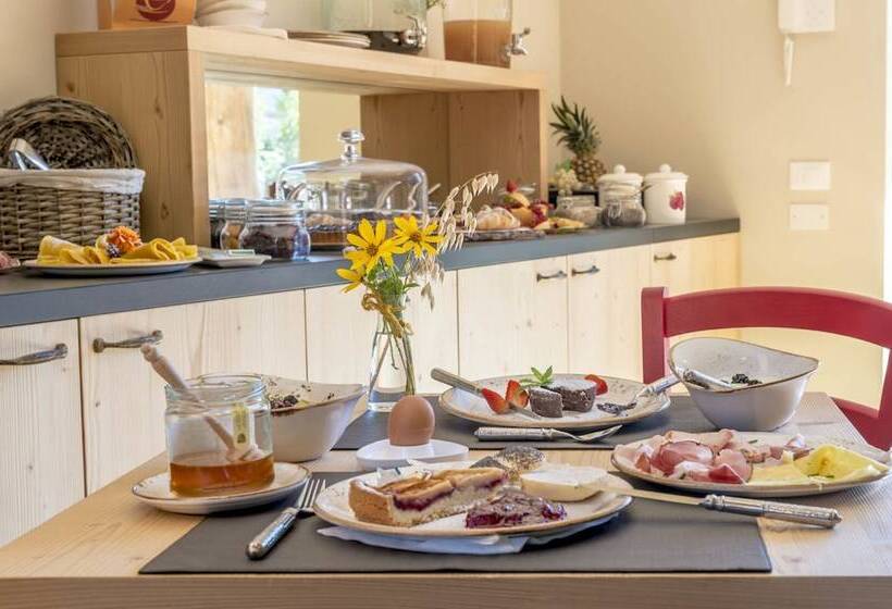 בית מלון כפרי Agritur La Dolce Mela   Adults Only