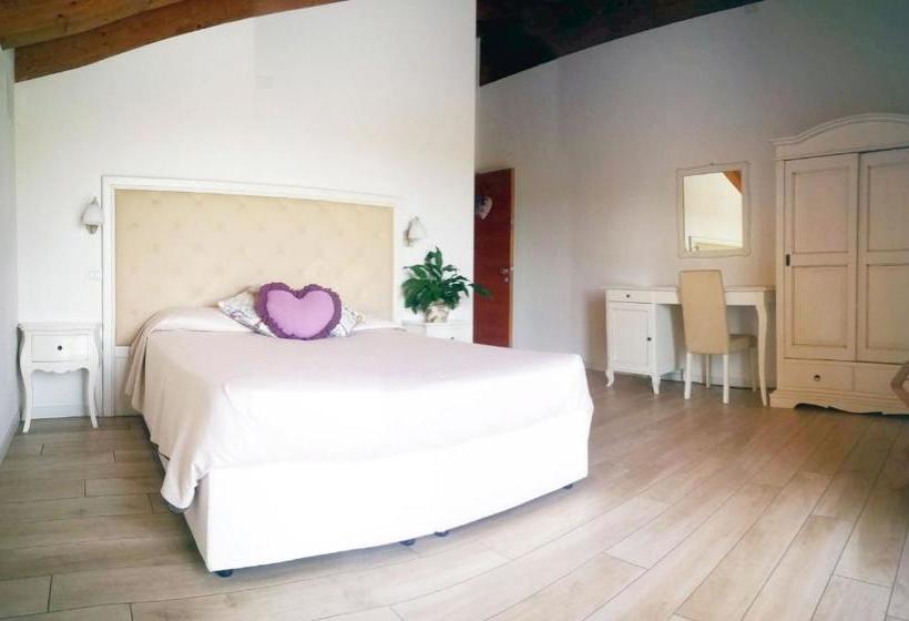 فندق Agriturismo Casa Rossa