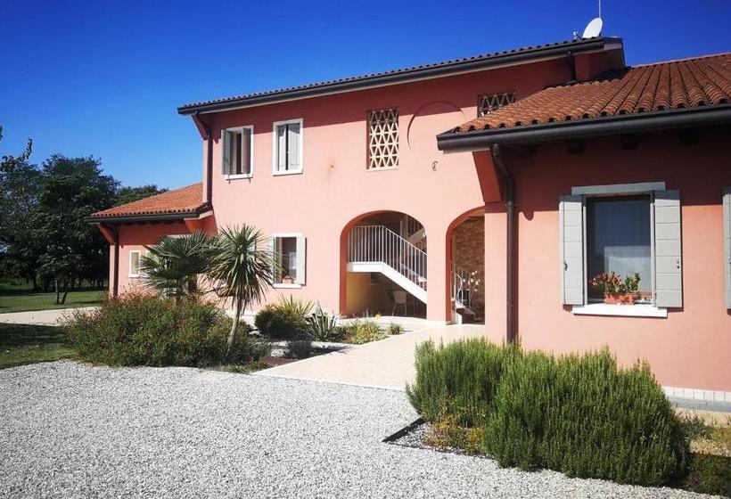 فندق Agriturismo Casa Rossa